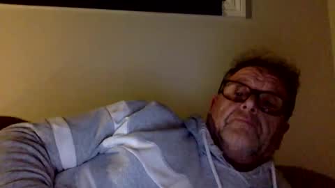 Snapshot of thickjuicymushroom chatting on 11.04.25 thickjuicymushroom online show from 11.04.25