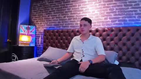 Snapshot of thomas_may4rs chatting on 02.15.25 ---Thomas--- online show from 02.15.25