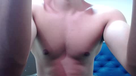 Snapshot of thomas_neuman chatting on 01.27.25 Thomas online show from 01.27.25