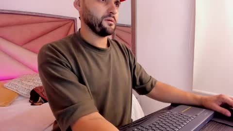 thomasdavila online show from 10.22.25