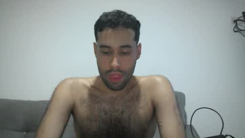 Snapshot of throwawayyourgun chatting on 02.08.25 Luka online show from 02.08.25