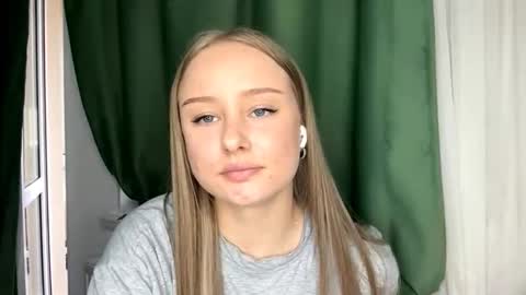 Snapshot of thulivermore chatting on 11.05.25 Dana online show from 11.05.25