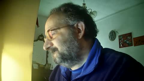 Snapshot of thunderflash73 chatting on 02.18.25 Little Wolf online show from 02.18.25