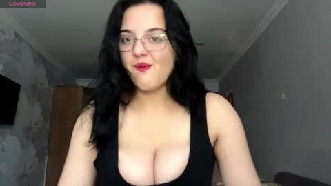 Mary online show from 11.16.25