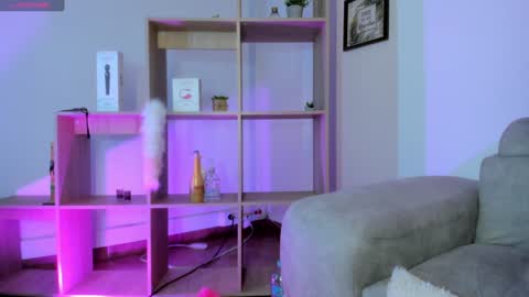Tiarha online show from 01.15.25