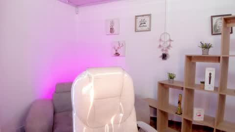 Tiarha online show from 02.18.25