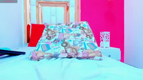 Snapshot of tifany_horny69 chatting on 01.08.25 Karolina online show from 01.08.25