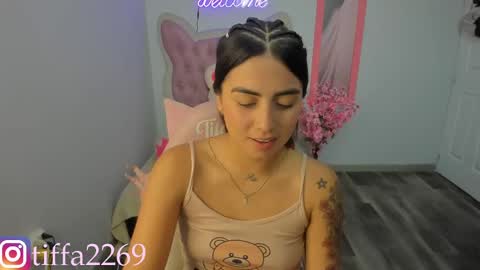 Snapshot of tifany_tay2 chatting on 12.28.24 hey am julietha online show from 12.28.24