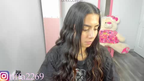 Snapshot of tifany_tay2 chatting on 01.29.25 hey am julietha online show from 01.29.25