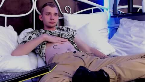 Snapshot of tim_blackk chatting on 09.24.25 Tim online show from 09.24.25