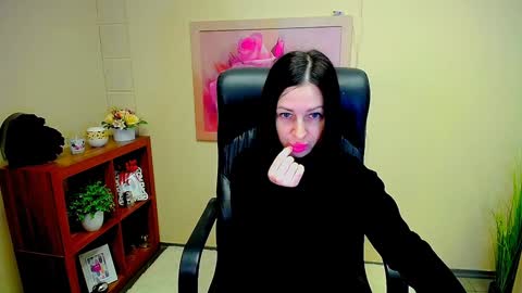 Luisa online show from 02.07.25