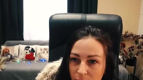 Luisa online show from 10.13.25