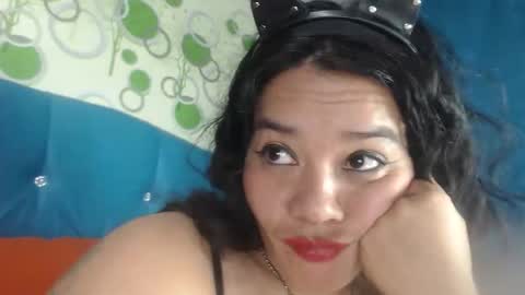 Snapshot of tina_hottt chatting on 10.17.25 tina_hottt online show from 10.17.25