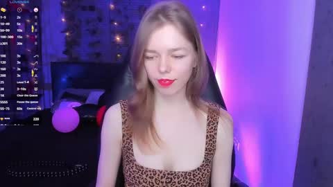 Tina Tayllor MY SHEDULEMondayTuesdaySaturdaySunday online show from 03.03.25