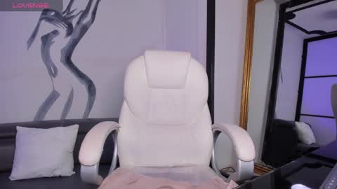 Snapshot of tinaajones_ chatting on 02.07.25 Tina online show from 02.07.25