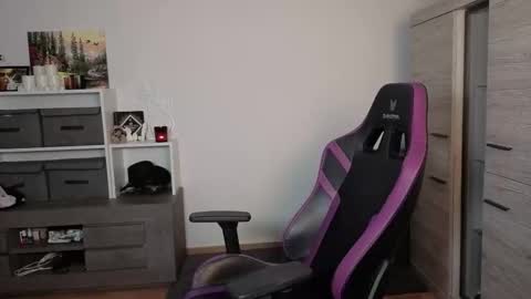 Snapshot of tinaangelll chatting on 09.11.25 Tina Angel online show from 09.11.25