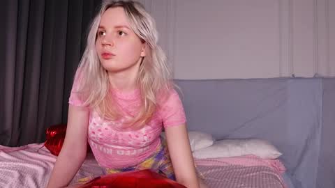 tinasiner online show from 02.05.25