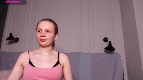 tinasiner online show from 02.10.25