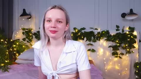 tinasiner online show from 03.08.25