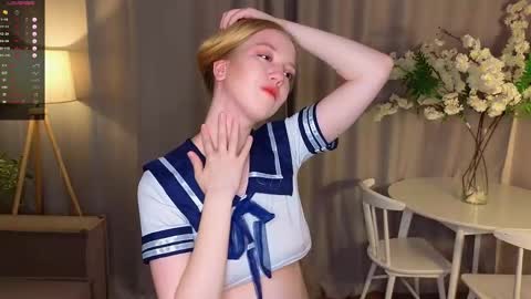 Snapshot of tinastevenson chatting on 10.14.25 Annie online show from 10.14.25
