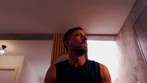 Snapshot of tinoclandestino chatting on 01.12.25 tinoclandestino online show from 01.12.25