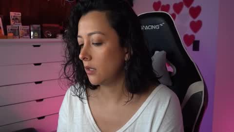 Snapshot of tiny_panther chatting on 02.02.25 Ana Molly online show from 02.02.25