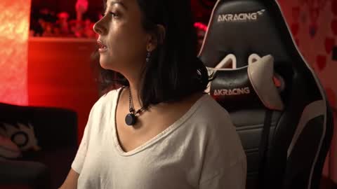 Snapshot of tiny_panther chatting on 02.18.25 Ana Molly online show from 02.18.25