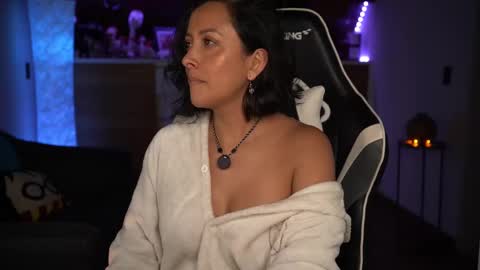 Snapshot of tiny_panther chatting on 03.07.25 Ana Molly online show from 03.07.25