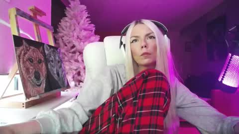 stage Kylie Sinner  brand CLITBAIT online show from 11.07.25