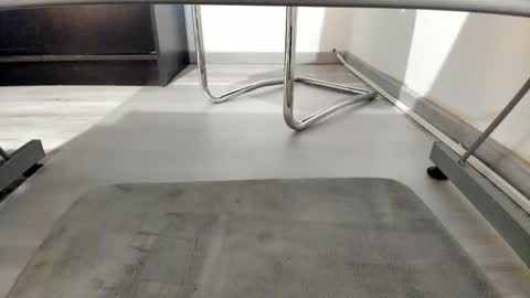 Snapshot of tired33 chatting on 01.05.25 Anna online show from 01.05.25