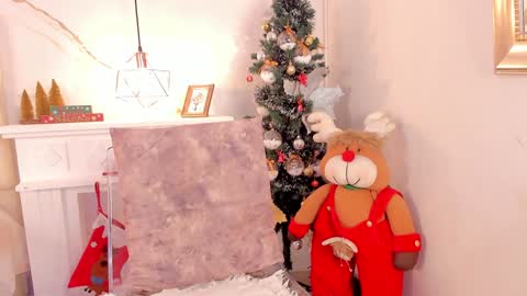 Snapshot of tivizaylove chatting on 12.27.24 Tivizay online show from 12.27.24