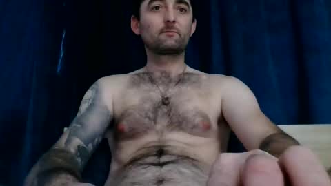 Snapshot of tobi19899 chatting on 12.25.24 Jan5676 online show from 12.25.24