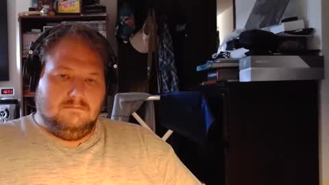 Snapshot of toede_0 chatting on 09.10.25 Toede online show from 09.10.25