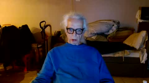 Snapshot of tom112292014 chatting on 10.16.25 tom112292014 online show from 10.16.25