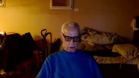 Snapshot of tom112292014 chatting on 10.23.25 tom112292014 online show from 10.23.25