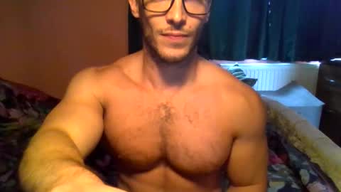 Snapshot of tom90ukx chatting on 10.13.25 tom90ukx online show from 10.13.25