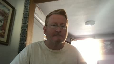 Snapshot of tomascausa chatting on 12.05.24 Hola online show from 12.05.24