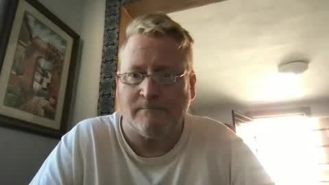 Snapshot of tomascausa chatting on 01.07.25 Hola online show from 01.07.25