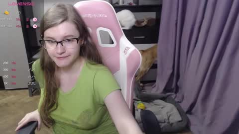 Snapshot of tomato_tease chatting on 03.10.25 tomato_tease online show from 03.10.25