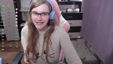 Snapshot of tomato_tease chatting on 09.26.25 tomato_tease online show from 09.26.25