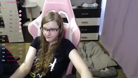 Snapshot of tomato_tease chatting on 10.06.25 tomato_tease online show from 10.06.25