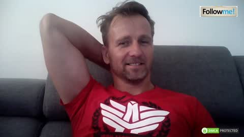 Snapshot of tomhardic chatting on 01.03.25 TOM online show from 01.03.25