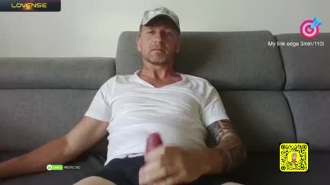 Snapshot of tomhardic chatting on 01.28.25 TOM online show from 01.28.25