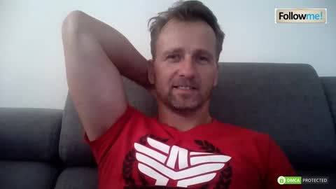 Snapshot of tomhardic chatting on 09.23.25 TOM online show from 09.23.25
