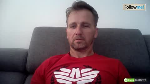 Snapshot of tomhardic chatting on 10.06.25 TOM online show from 10.06.25
