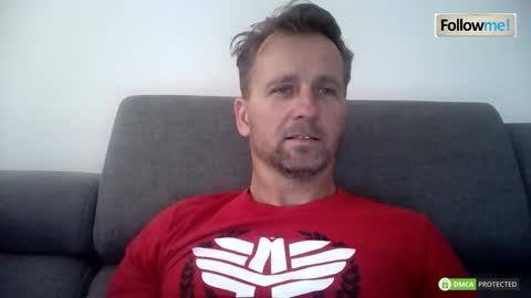 Snapshot of tomhardic chatting on 10.08.25 TOM online show from 10.08.25