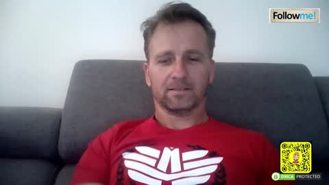 Snapshot of tomhardic chatting on 10.15.25 TOM online show from 10.15.25