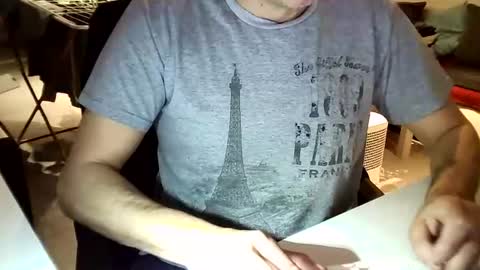 Snapshot of tomtom02029 chatting on 12.13.24 Tom online show from 12.13.24