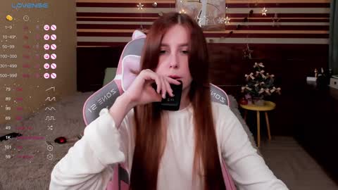 Snapshot of tonimua chatting on 01.13.25 Milana online show from 01.13.25