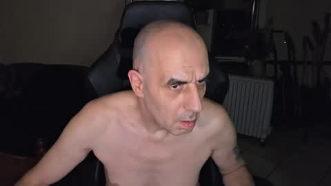 Snapshot of toninspektor chatting on 11.15.25 toninspektor online show from 11.15.25